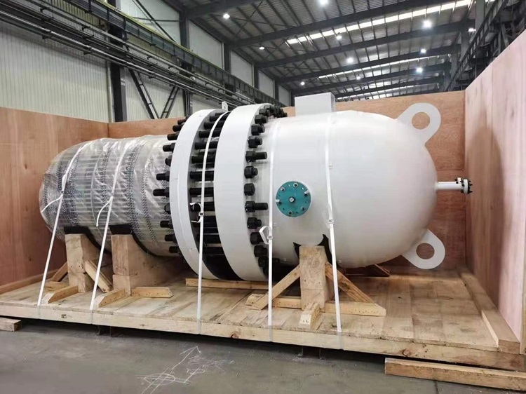 Встроенный конденсатор Е-671 колонны регенерации
