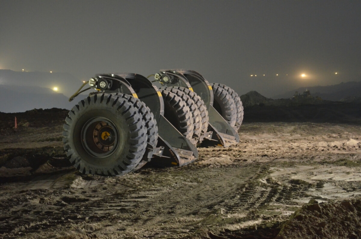 SLEIPNER for transportation of 200-ton excavators was supplied to the quarries of JSC